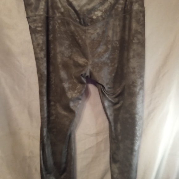 Athlete Elation misty lace ultra high rise leggings - Picture 2 of 4